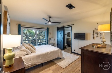 Over 19 acre paradise with a private island, bridge and dock - photo 18