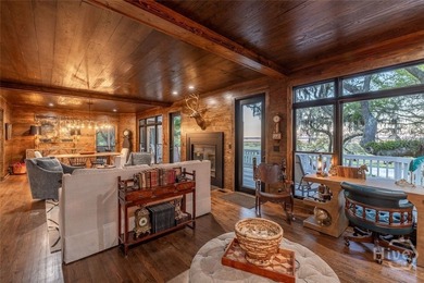 Over 19 acre paradise with a private island, bridge and dock - photo 28