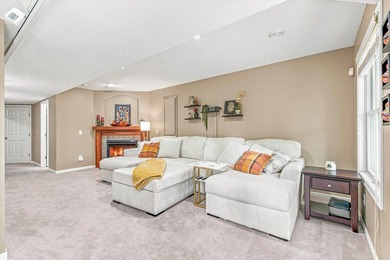 Welcome to this charming 4-bedroom, 4-bathroom home located on a - photo 37