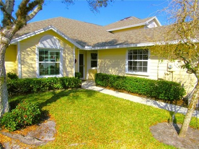 (private lake, pond, coastal) Townhome/Townhouse For Sale in Vero Beach Florida