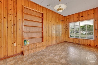 Space, Space & More Space. Situated directly on vibrant Hull - photo 21
