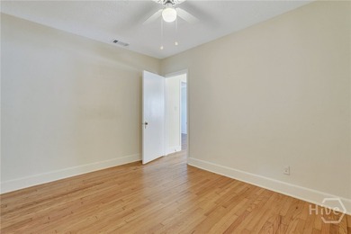 Space, Space & More Space. Situated directly on vibrant Hull - photo 30