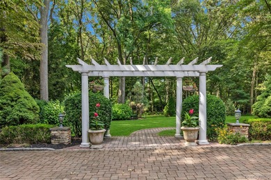 Exceptionally built all brick colonial on 4 acres with sparkling - photo 33