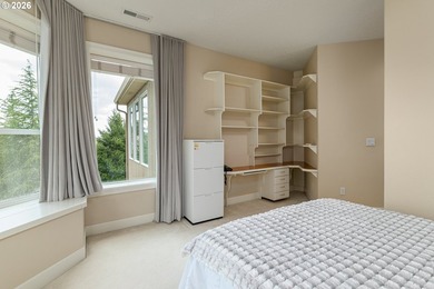 Experience luxury riverfront living with sweeping Columbia River - photo 33