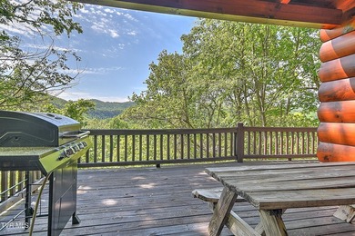Welcome to this majestic manor situated on the picturesque - photo 5