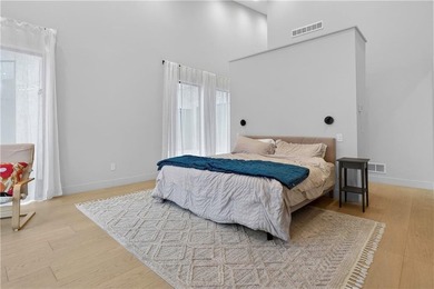 Experience the pinnacle of lakeside luxury at 16 Seminole Circle - photo 23