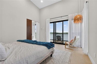 Experience the pinnacle of lakeside luxury at 16 Seminole Circle - photo 24