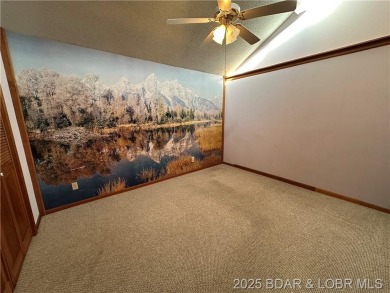 Charming 3 bed, 1.5 bath earth contact home on a quiet dead-end