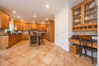 Welcome to This Stunning Postmodern Masterpiece in Half Hollow - photo 13