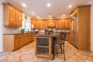Welcome to This Stunning Postmodern Masterpiece in Half Hollow - photo 14