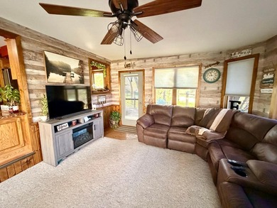LAKE LIFE ON AN ACREAGE - the best of both worlds! This stunning - photo 14