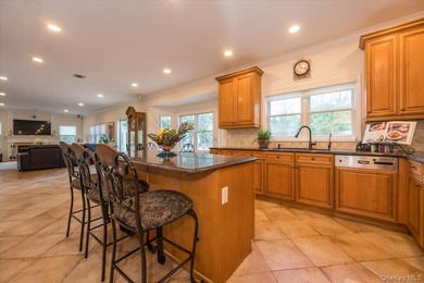 Welcome to This Stunning Postmodern Masterpiece in Half Hollow - photo 16
