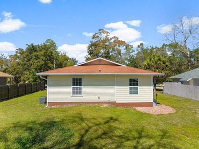Seller offering $5,000 credit toward closing costs or rate buy - photo 17