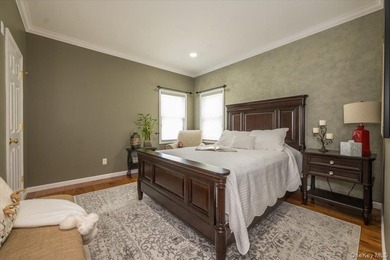 Welcome to This Stunning Postmodern Masterpiece in Half Hollow - photo 19