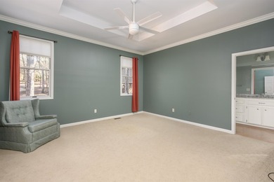 Exceptional Saddle Ridge townhome in the heart of Reynolds Lake