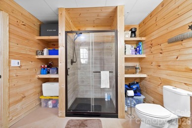 Beautiful cabin oasis tucked away in the gated community of - photo 22