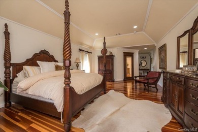 Welcome to This Stunning Postmodern Masterpiece in Half Hollow - photo 22
