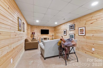 Beautiful cabin oasis tucked away in the gated community of - photo 23