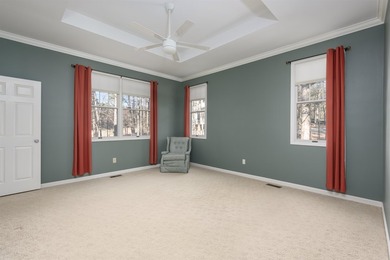 Exceptional Saddle Ridge townhome in the heart of Reynolds Lake