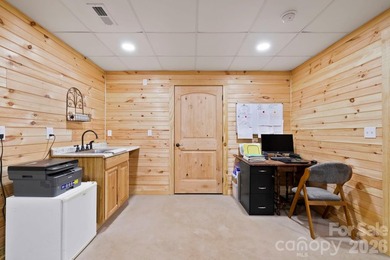 Beautiful cabin oasis tucked away in the gated community of - photo 24