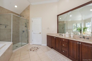 Welcome to This Stunning Postmodern Masterpiece in Half Hollow - photo 26