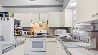 Welcome to this charming and move-in-ready gem offering 3 - photo 9