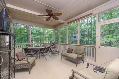 Exceptional Saddle Ridge townhome in the heart of Reynolds Lake