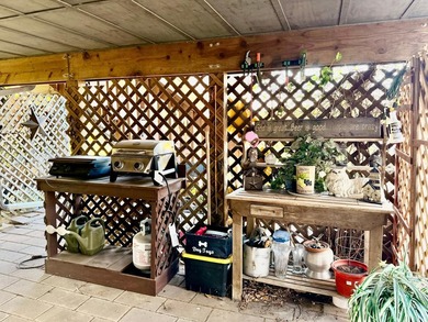 LAKE LIFE ON AN ACREAGE - the best of both worlds! This stunning - photo 40