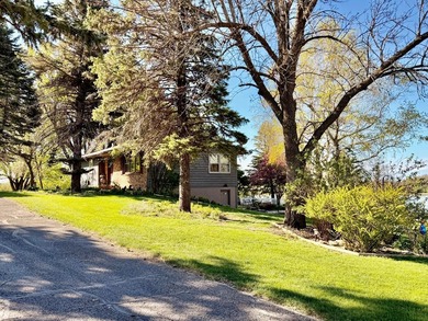 LAKE LIFE ON AN ACREAGE - the best of both worlds! This stunning - photo 54