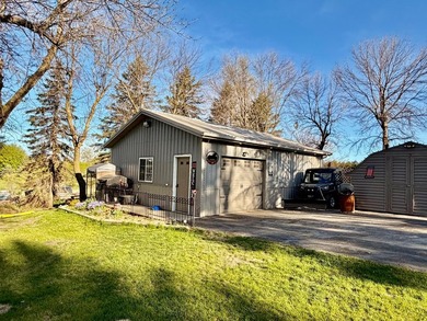LAKE LIFE ON AN ACREAGE - the best of both worlds! This stunning - photo 57