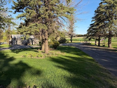 LAKE LIFE ON AN ACREAGE - the best of both worlds! This stunning - photo 59