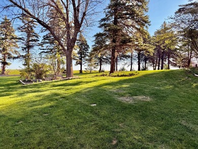 LAKE LIFE ON AN ACREAGE - the best of both worlds! This stunning - photo 60