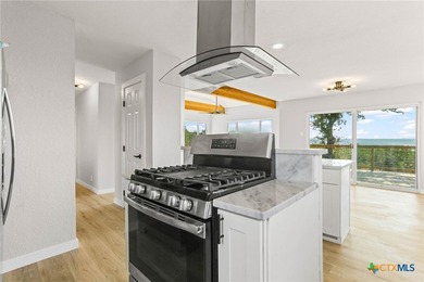 Beautiful Hill Country Lakeview Home on the North side of Canyon - photo 10