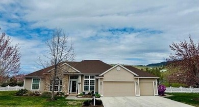 Upper Klamath Lake Home Sale Pending in Klamath Falls Oregon