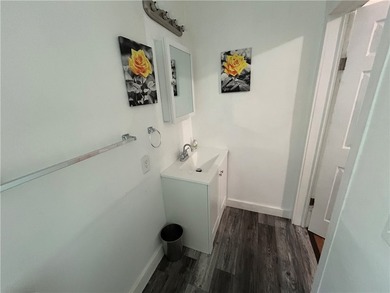 Excellent investment opportunity with immediate rental income! - photo 10