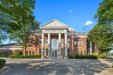 This stately medical building in the center downtown Florence - photo 15
