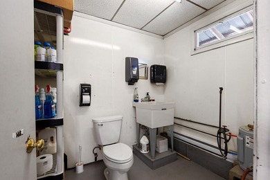 Unlock the potential of this well-maintained commercial property - photo 24
