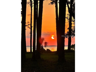 Nestled on a quiet cul-de-sac just steps from Port Royal Sound - photo 34