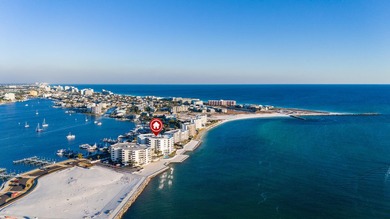 Welcome to coastal living at its finest! This stunning 3-bedroom - photo 3