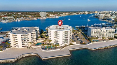 Welcome to coastal living at its finest! This stunning 3-bedroom - photo 4
