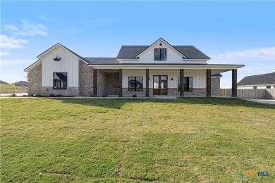 Belton Lake Home Sale Pending in Moody Texas