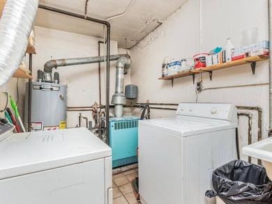 Beautifully maintained brick, semi-detached 2-family home in - photo 11