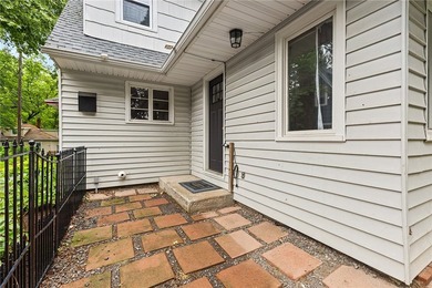 TRANSPARENTLY PRICED TO SELL! Welcome to 37 Hartfeld Dr! A - photo 4