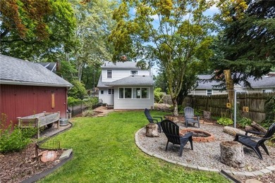 TRANSPARENTLY PRICED TO SELL! Welcome to 37 Hartfeld Dr! A - photo 5