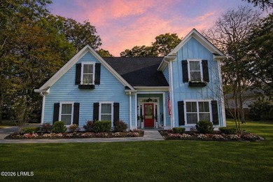 LOWCOUNTRY LIVING AT ITS BEST! This beautifully maintained - photo 2