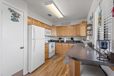 Discover an incredible investment opportunity in the heart of - photo 16