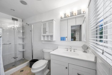 Coastal Gem with 70 Ft of Water Frontage. Remodeled single - photo 34