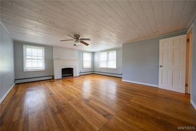 This spacious single-family home with a private in-law apartment - photo 10