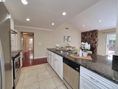 Nestled in a quiet cul-de-sac in Fremont's desirable Brookvale - photo 22