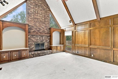 Contract Pending Set at the top of a cul-de-sac in Armbrust - photo 22
